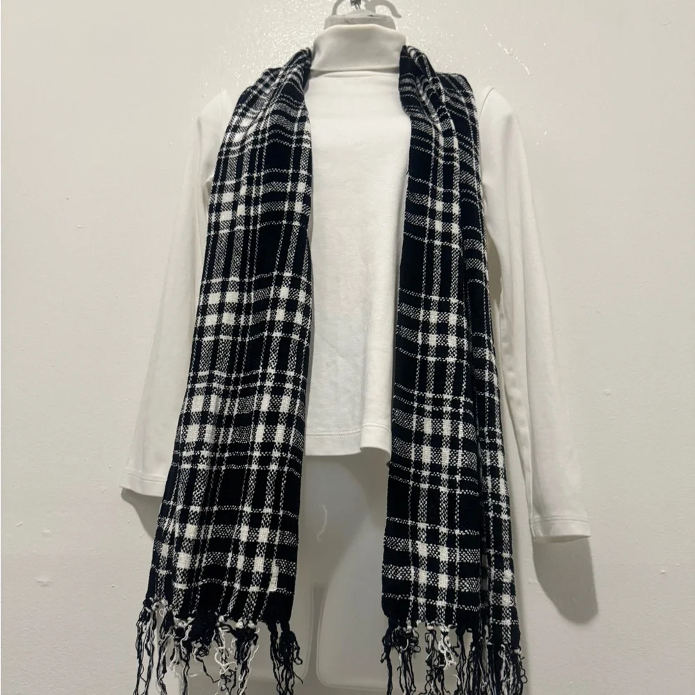 Women's White Turtleneck Top